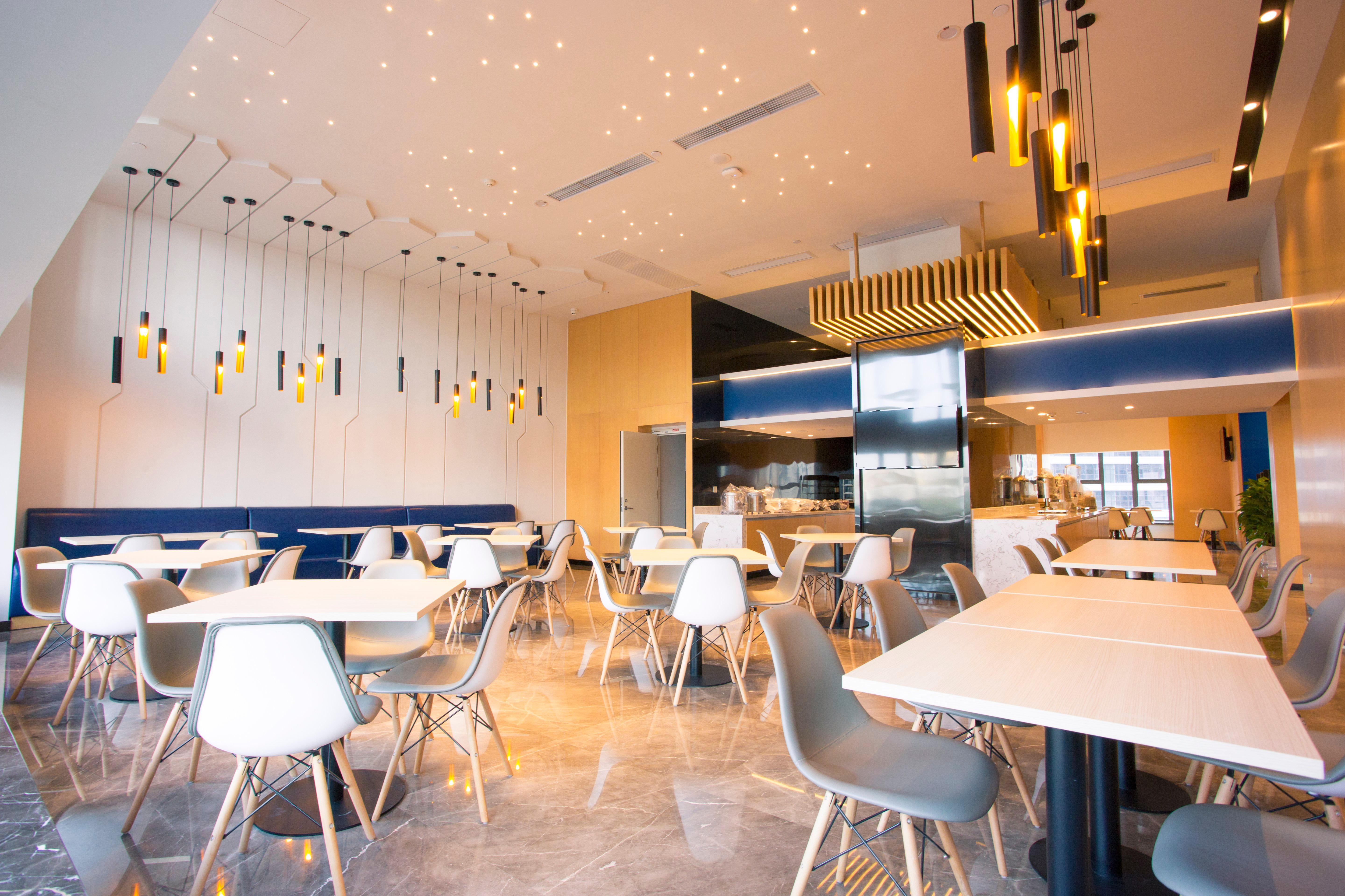 Holiday Inn Express - Wuhan Optical Valley By Ihg Exteriör bild