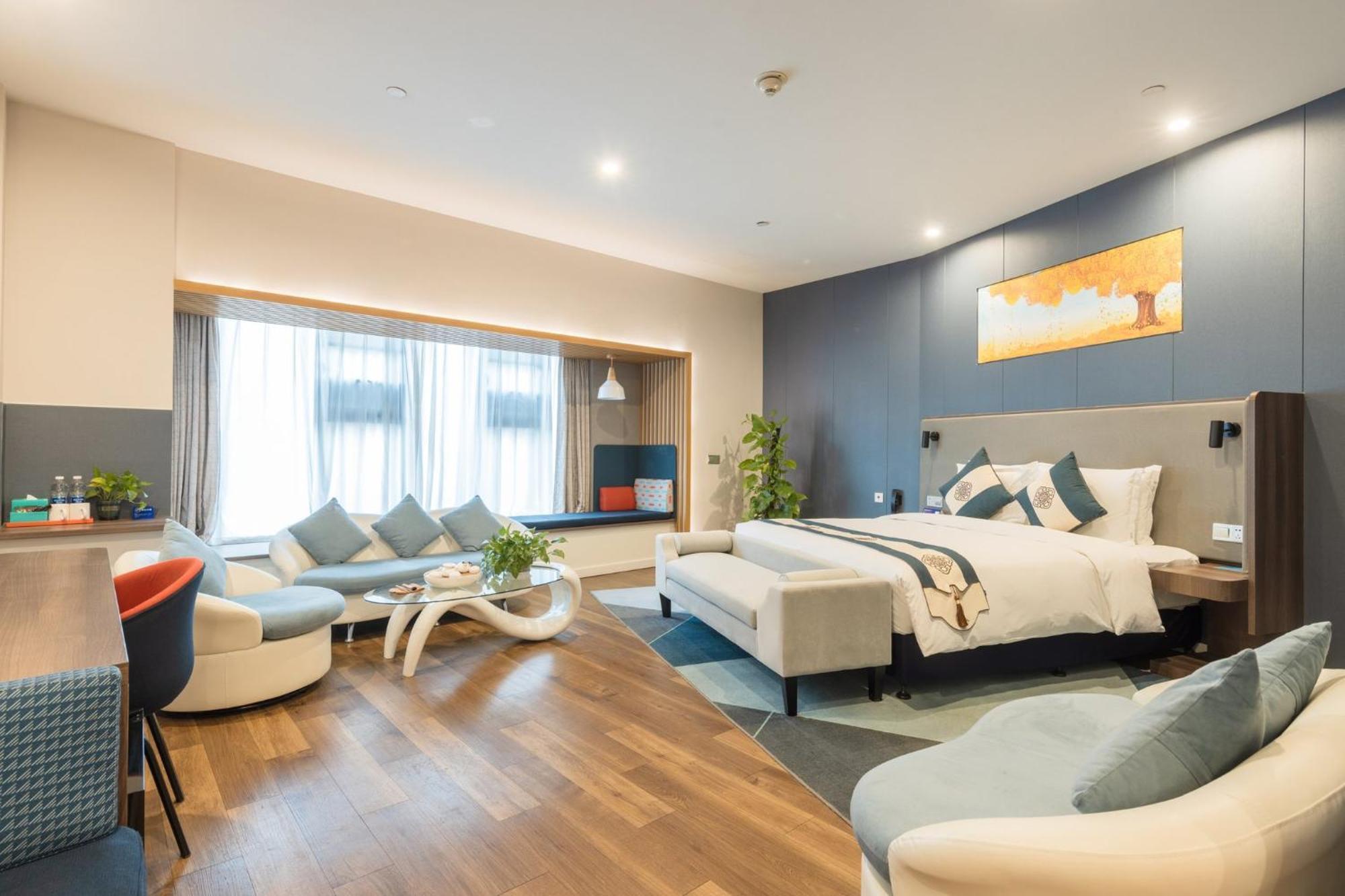 Holiday Inn Express - Wuhan Optical Valley By Ihg Exteriör bild